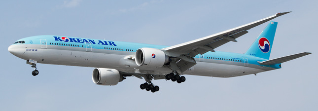Boeing 777-300 Korean AirLines HL8275