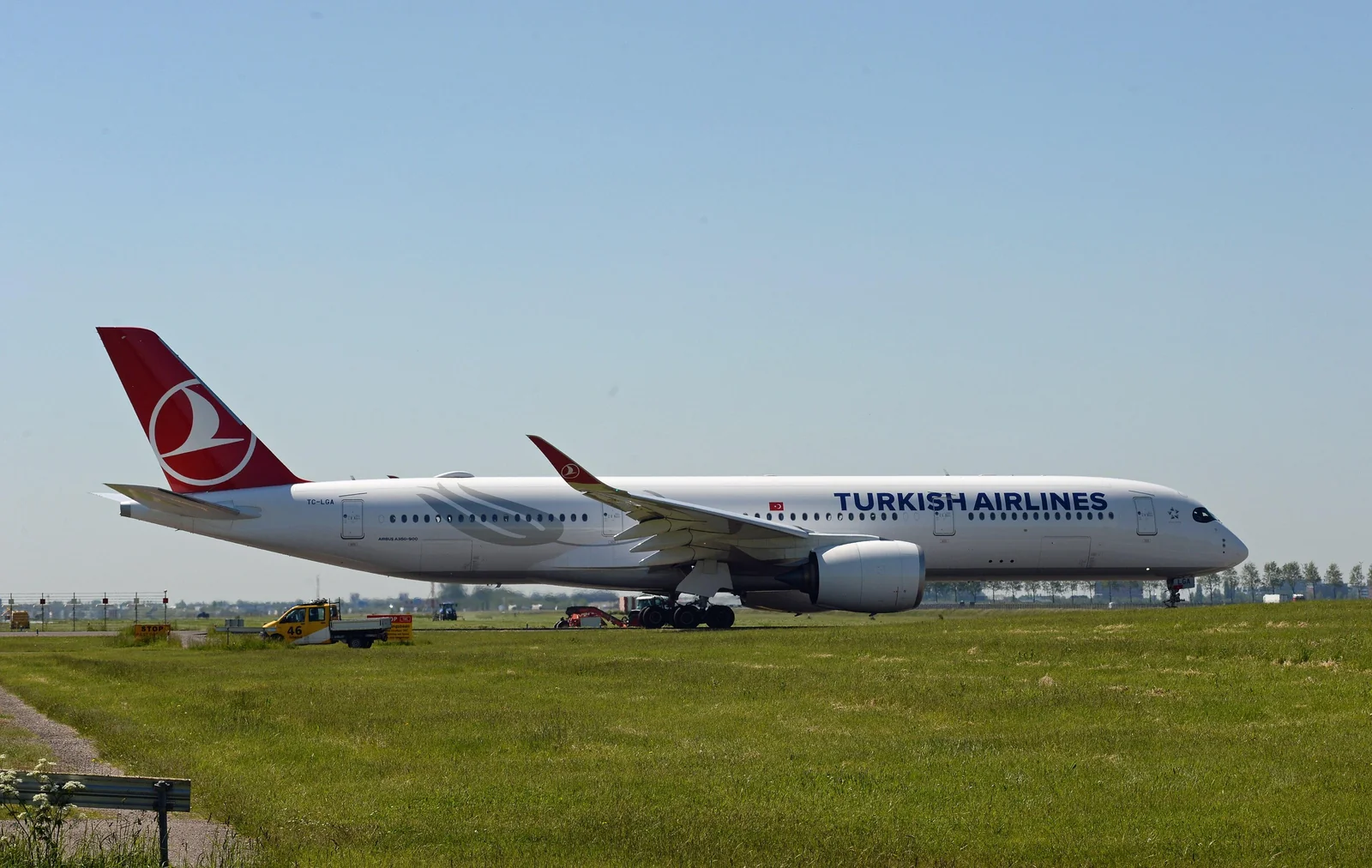 Схема салона Airbus A350-900 Turkish Airlines: две компоновки