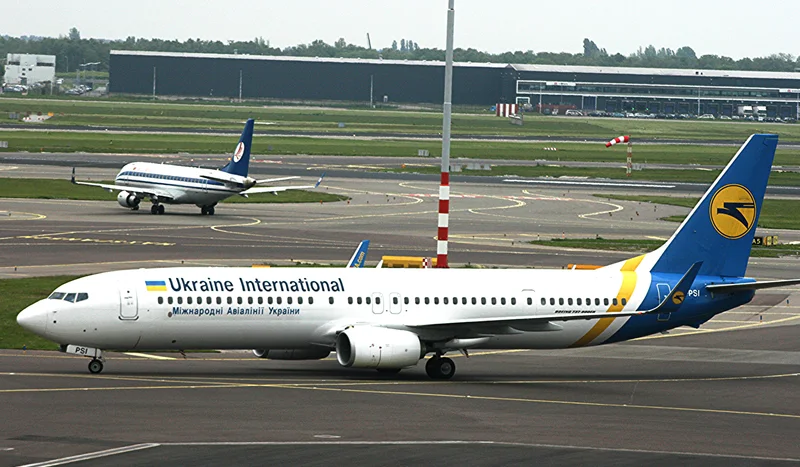 Boeing 737-900ER «Международные авиалинии Украины»
