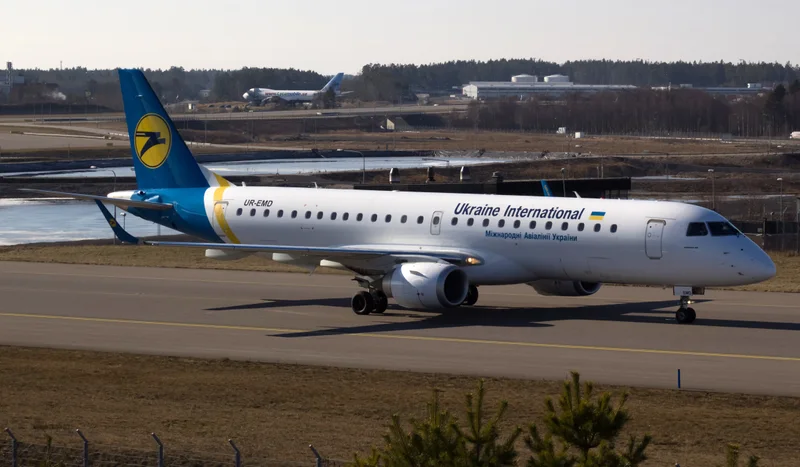 Embraer 190 и 195 «Международные авиалинии Украины»