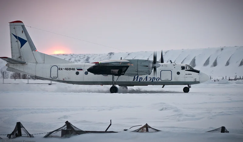 Ан-24РВ «ИрАэро», борт RA-46846, после посадки в Северо-Эвенске
