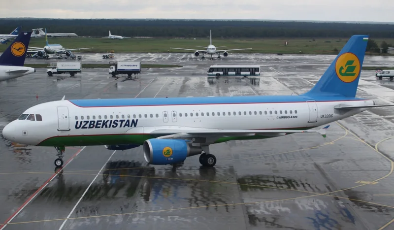 Airbus A320-200 «Uzbekistan Airways»