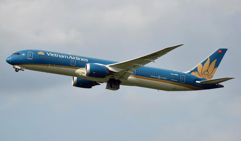 Boeing 787 Dreamliner авиакомпании Vietnam Airlines на взлёте