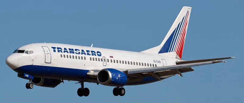 Boeing 737-300 авиакомпании Трансаэро на рулении