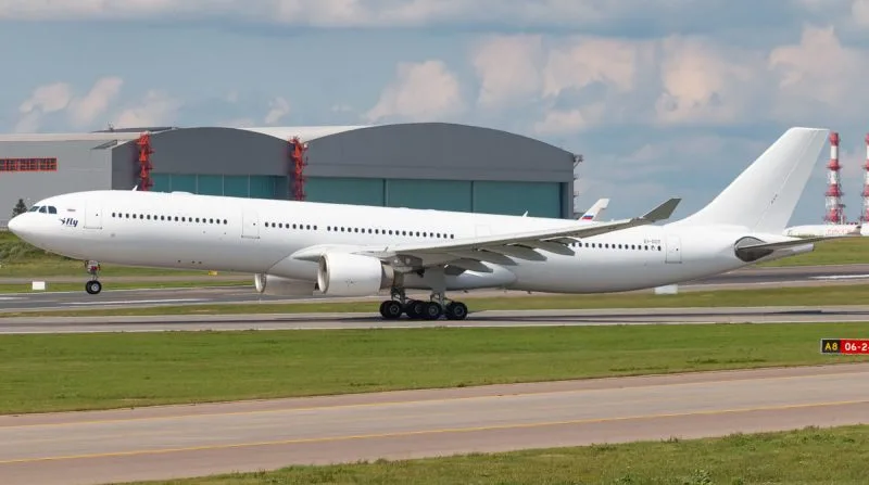 Схема салона Airbus A330-300 I-Fly: 387 кресел и бизнес-класс
