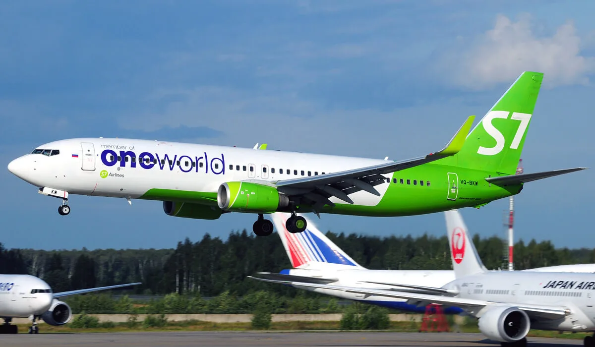 Boeing 737-800 S7 Airlines: 176 мест и два класса