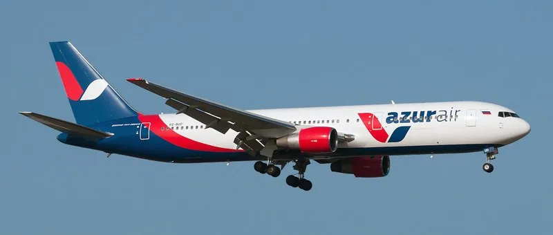 Схема салона Boeing 767-300 AZUR air: 336 мест в одном классе