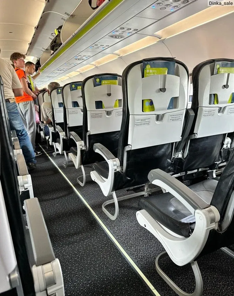 Спинки кресел в салоне A321nx S7
