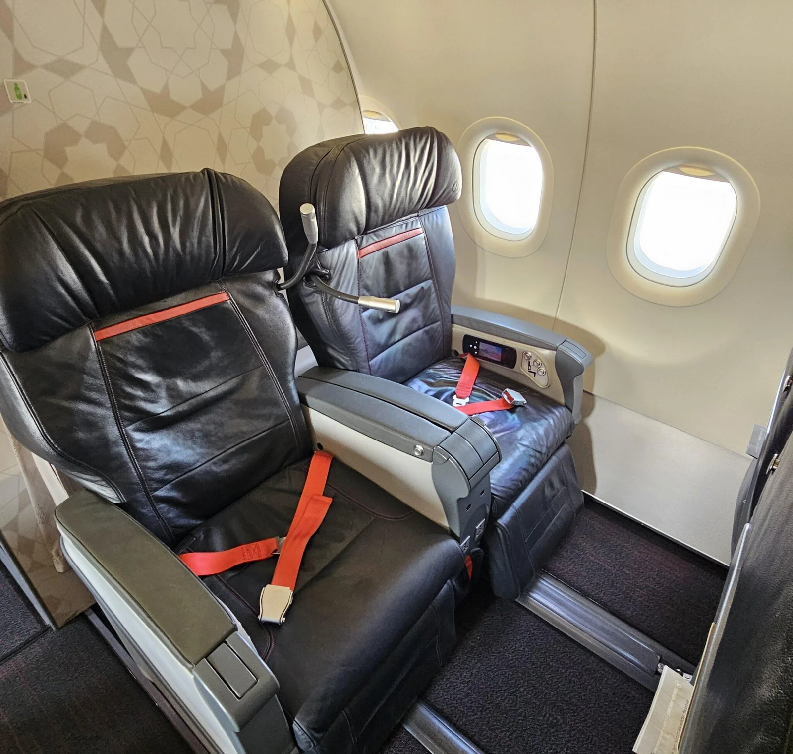 Бизнес-класс Airbus A320 Turkish Airlines, фото 1