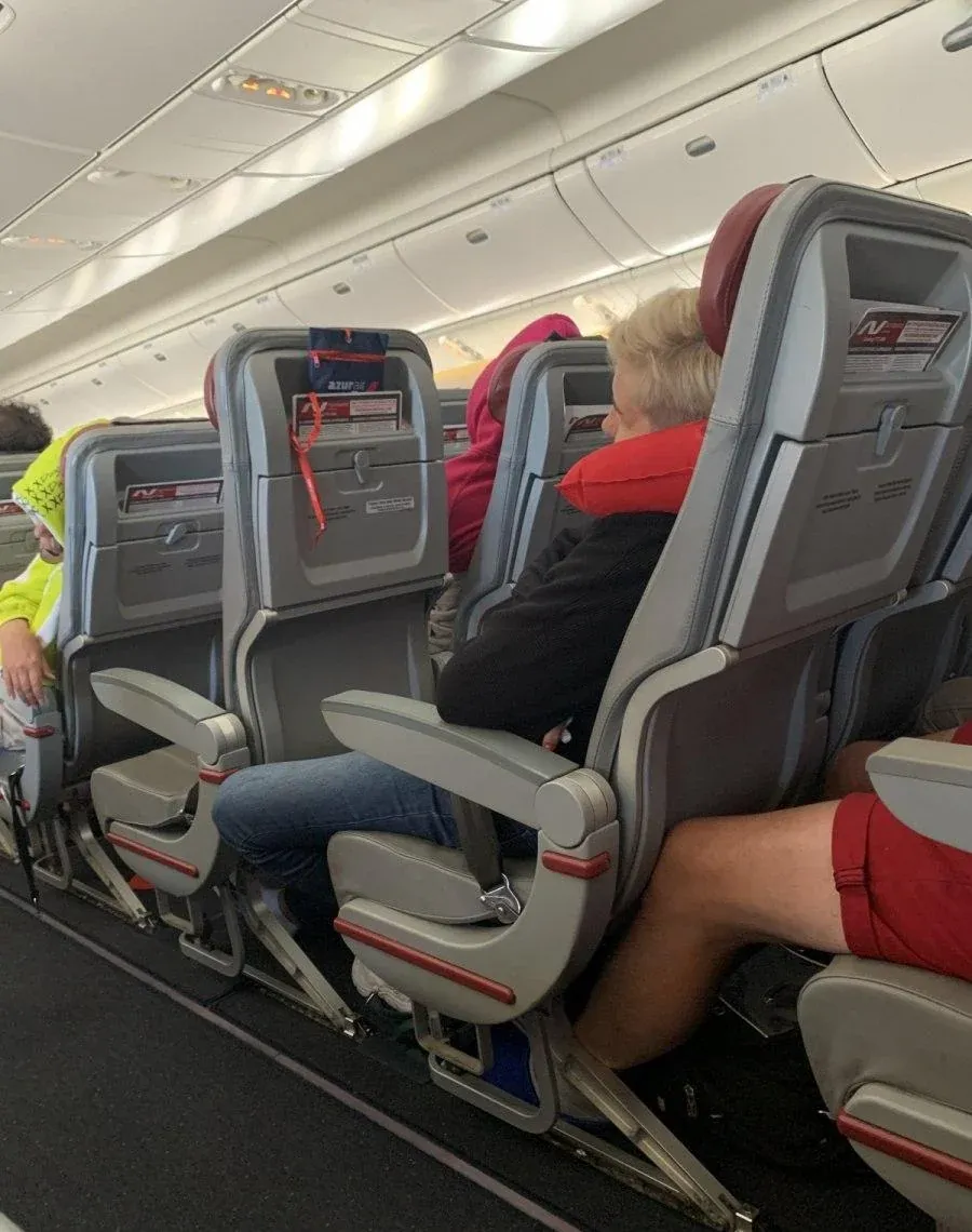 Ряды кресел A330-200 Nordwind во время посадки пассажиров