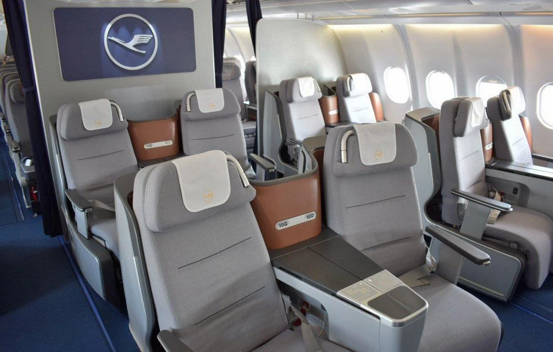 Кресла премиум-эконома Airbus A330-300 Lufthansa