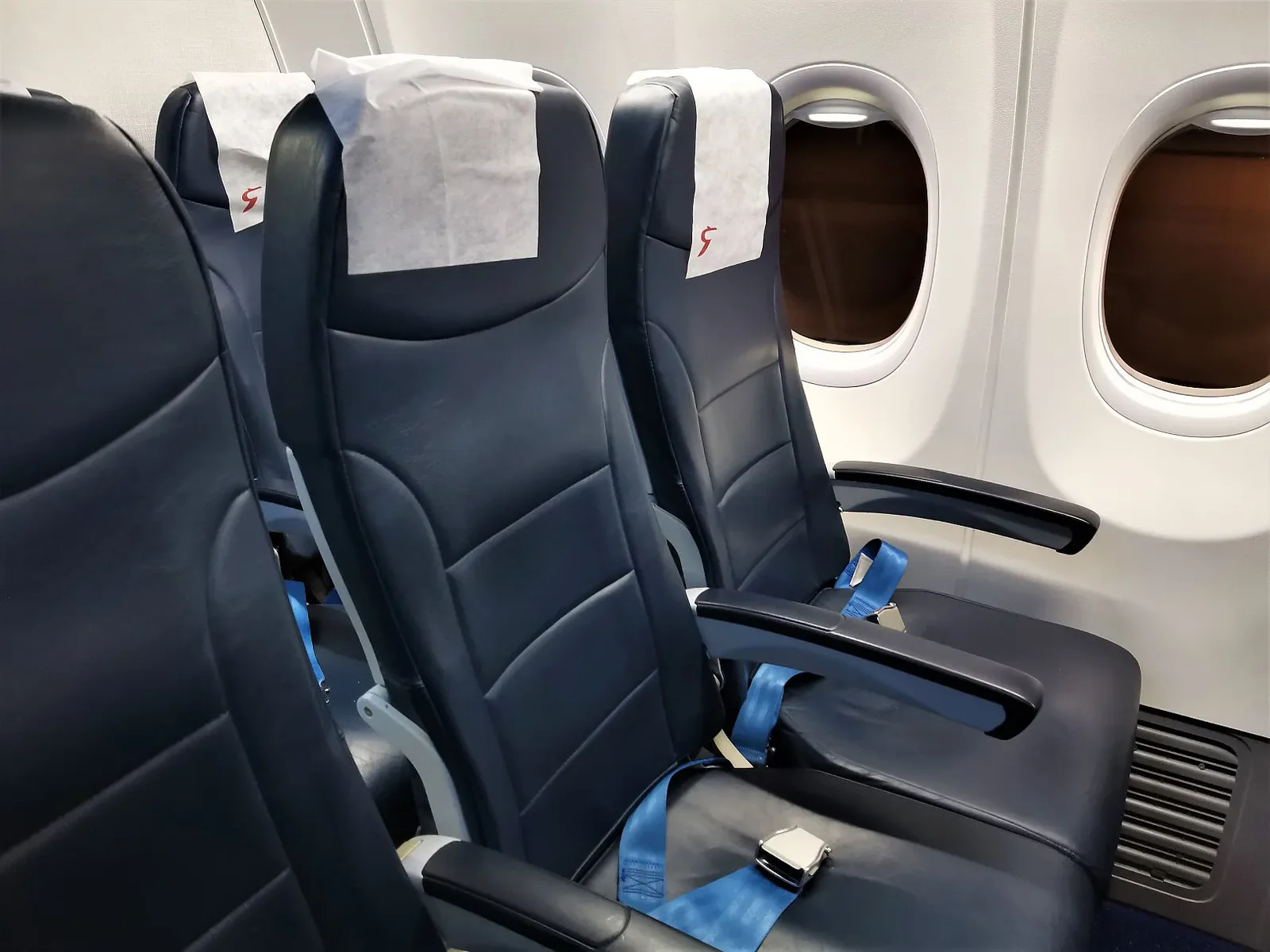 Что означают цифра и буква в номере места