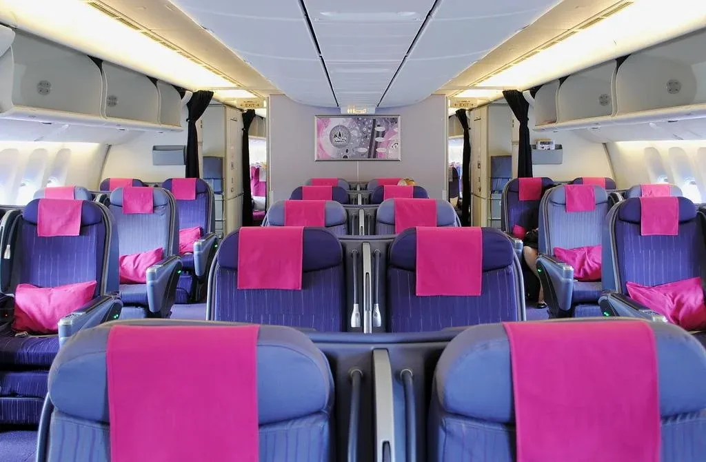 Бизнес-класс Boeing 777-200ER Thai Airways: ряды у иллюминаторов