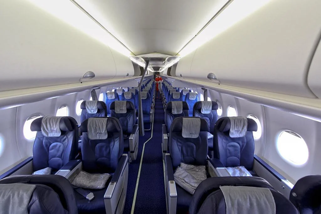 Бизнес-класс Superjet 100 «Россия»: кожаные кресла 2-2