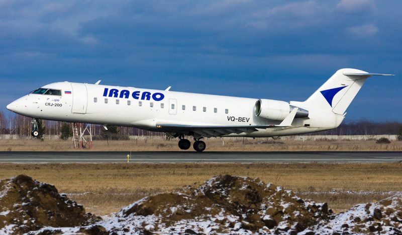 Bombardier CRJ-200-vq-bev-iraero