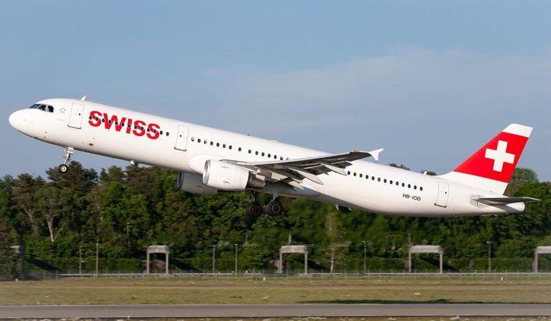 Airbus-A321-200-hb-iom-swiss