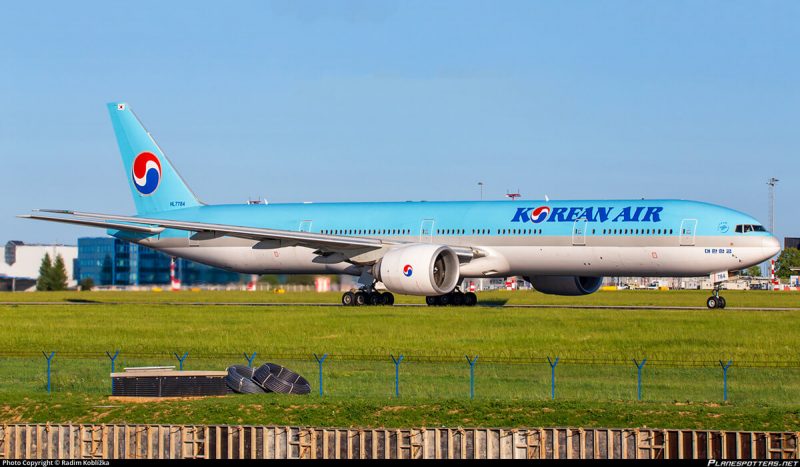 Boeing-777-300-hl7784-korean-air